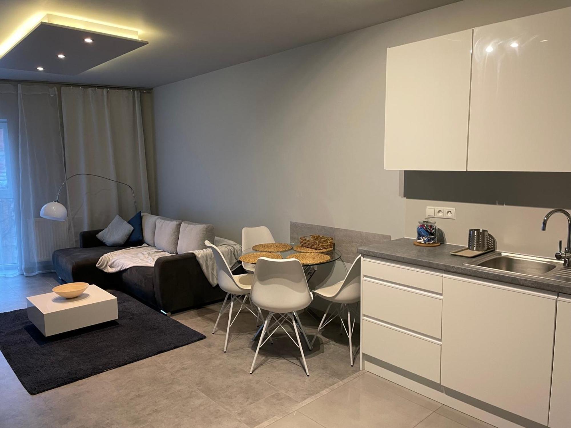 Wenecjanska Comfort Apartment, Free Parking, Self Check-In 24H Πόζναν Εξωτερικό φωτογραφία